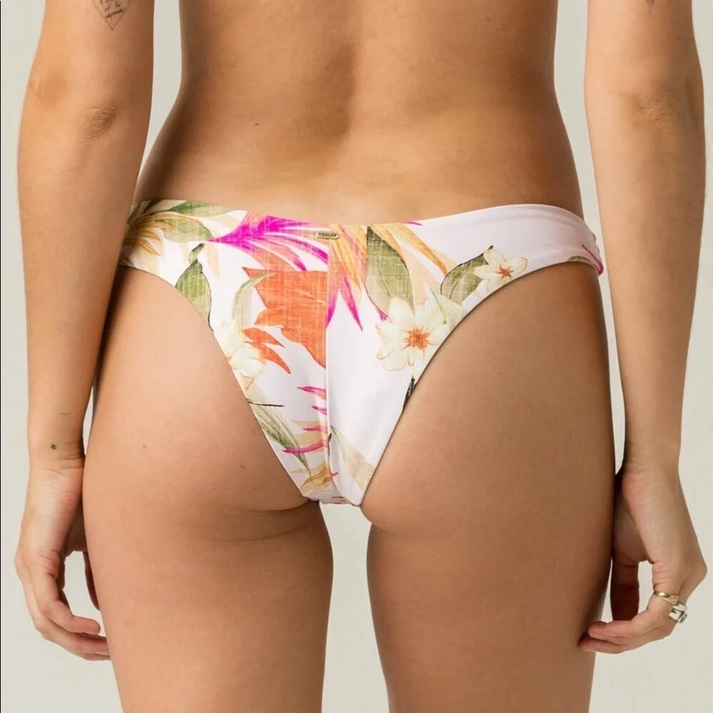 ☀️RIP CURL☀️ BRIGHTS SCOOP CROP NORTH SHORE SKIMPY PANT BIKINI SET